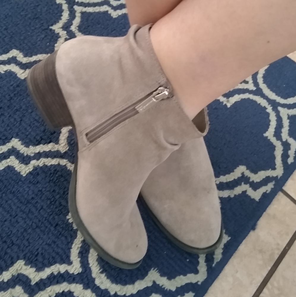 Jessica Simpson Light Tan Ankle Boots Sz. 9